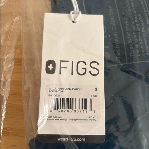 NWT FIGS Scrubs - Picture 2 of 4